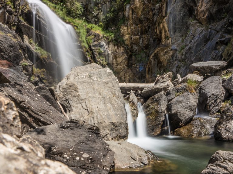 cascadas de fácil acceso en el pirineo aragonés